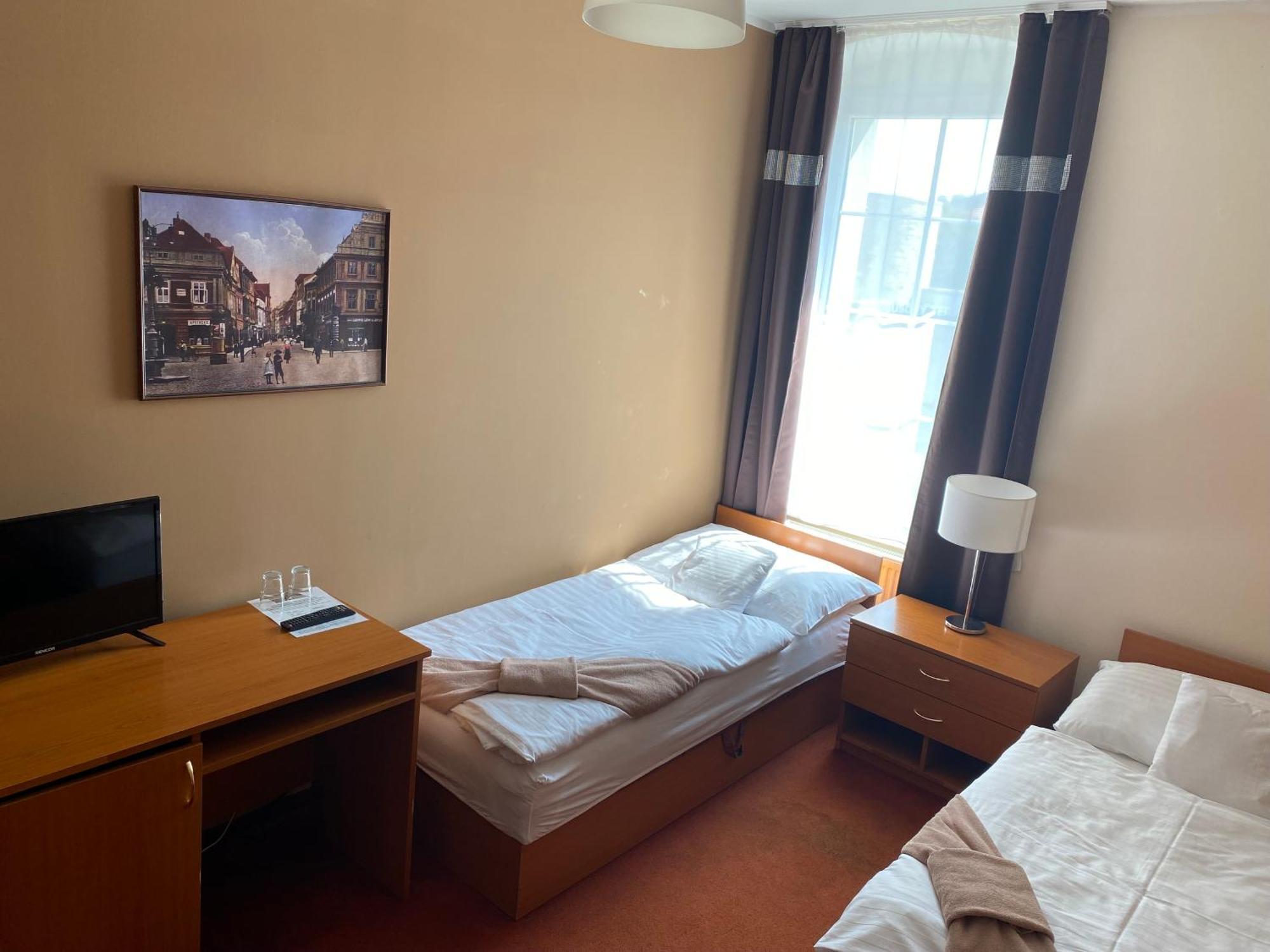 Hotel Cerny Orel Zatec Exterior photo